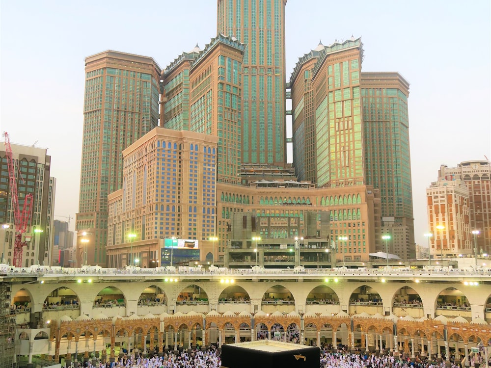 Ka'bah dikelilingi jamaah di Masjidil Haram